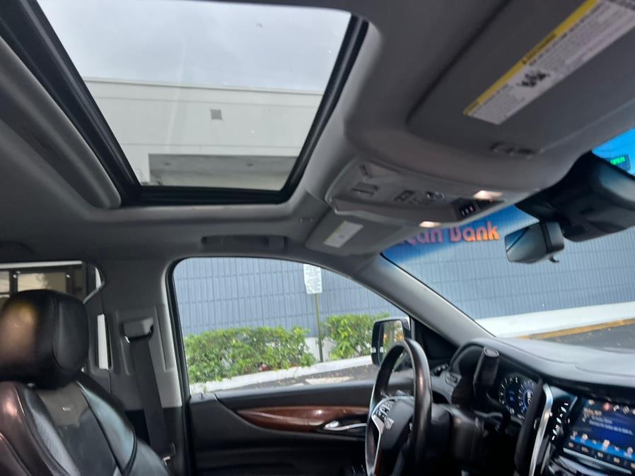 2018 Cadillac Escalade ESV 4WD 4dr Luxury, available for sale in Hialeah, Florida | The Palm Motors LLC. Hialeah, Florida 2018 Cadillac Escalade ESV 4WD 4dr Luxury, available for sale in Hialeah, Florida | The Palm Motors LLC. Hialeah, Florida