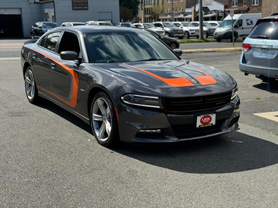 2017 Dodge Charger R/T photo 3