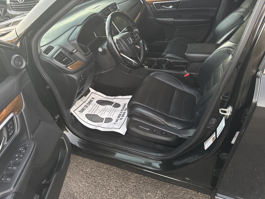 2017 Honda CR-V Touring AWD, available for sale in Milford, Connecticut | Korhan LLC DBA Superior Motors. Milford, Connecticut 2017 Honda CR-V Touring AWD, available for sale in Milford, Connecticut | Korhan LLC DBA Superior Motors. Milford, Connecticut