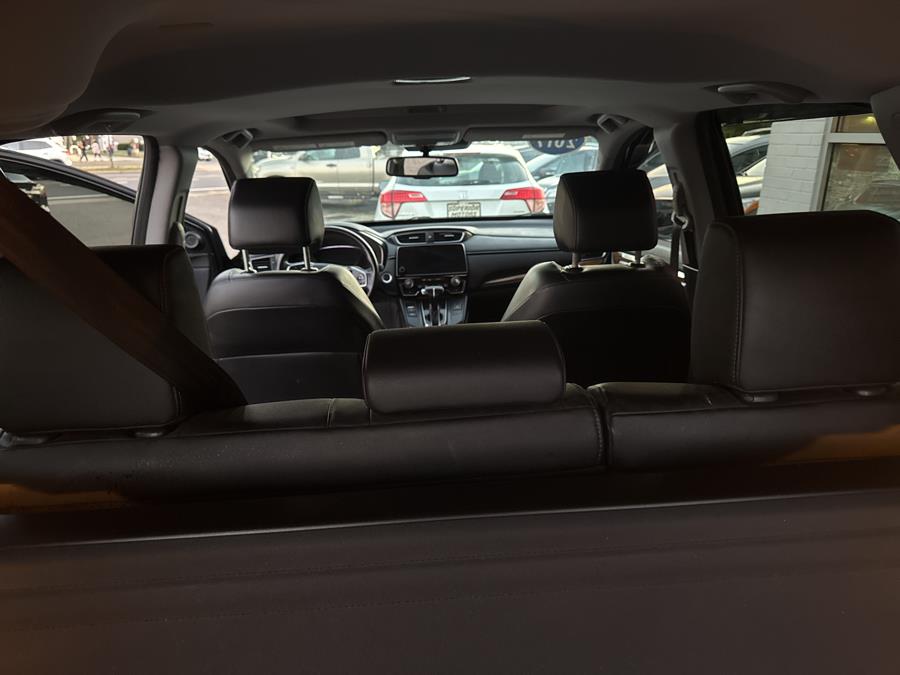 2017 Honda CR-V Touring AWD, available for sale in Milford, Connecticut | Korhan LLC DBA Superior Motors. Milford, Connecticut 2017 Honda CR-V Touring AWD, available for sale in Milford, Connecticut | Korhan LLC DBA Superior Motors. Milford, Connecticut