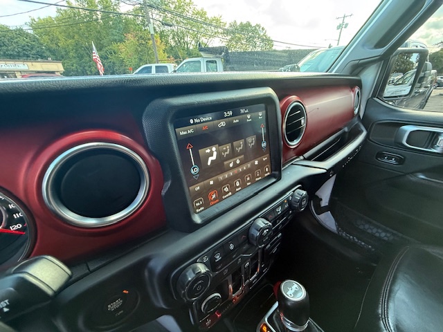 2019 Jeep Wrangler Unlimited Rubicon 4x4, available for sale in Huntington Station, New York | Huntington Auto Mall. Huntington Station, New York 2019 Jeep Wrangler Unlimited Rubicon 4x4, available for sale in Huntington Station, New York | Huntington Auto Mall. Huntington Station, New York