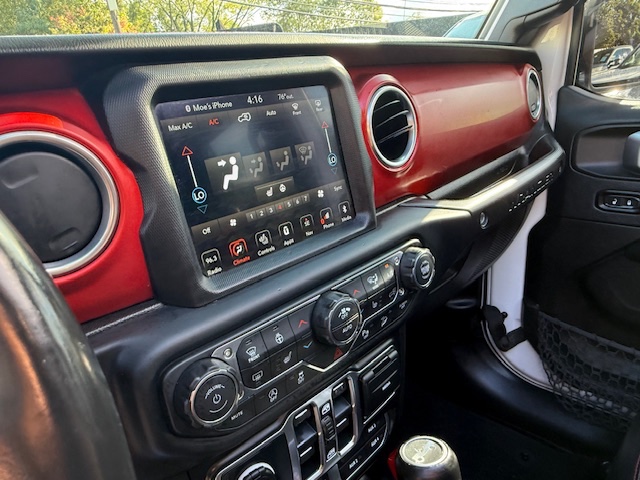 2019 Jeep Wrangler Unlimited Rubicon 4x4, available for sale in Huntington Station, New York | Huntington Auto Mall. Huntington Station, New York 2019 Jeep Wrangler Unlimited Rubicon 4x4, available for sale in Huntington Station, New York | Huntington Auto Mall. Huntington Station, New York
