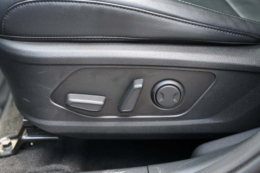 2023 Kia Sportage Hybrid EX AWD, available for sale in Waterbury, Connecticut | Highline Car Connection. Waterbury, Connecticut 2023 Kia Sportage Hybrid EX AWD, available for sale in Waterbury, Connecticut | Highline Car Connection. Waterbury, Connecticut