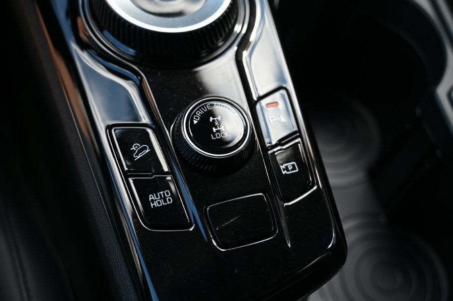 2023 Kia Sportage Hybrid EX AWD, available for sale in Waterbury, Connecticut | Highline Car Connection. Waterbury, Connecticut 2023 Kia Sportage Hybrid EX AWD, available for sale in Waterbury, Connecticut | Highline Car Connection. Waterbury, Connecticut