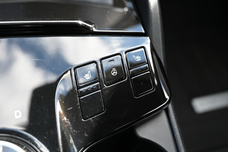 2023 Kia Sportage Hybrid EX AWD, available for sale in Waterbury, Connecticut | Highline Car Connection. Waterbury, Connecticut 2023 Kia Sportage Hybrid EX AWD, available for sale in Waterbury, Connecticut | Highline Car Connection. Waterbury, Connecticut
