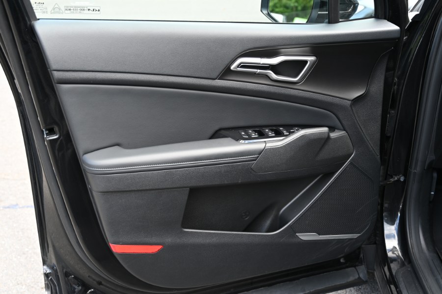 2023 Kia Sportage Hybrid EX AWD, available for sale in Waterbury, Connecticut | Highline Car Connection. Waterbury, Connecticut 2023 Kia Sportage Hybrid EX AWD, available for sale in Waterbury, Connecticut | Highline Car Connection. Waterbury, Connecticut