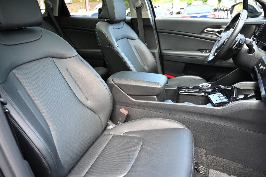 2023 Kia Sportage Hybrid EX AWD, available for sale in Waterbury, Connecticut | Highline Car Connection. Waterbury, Connecticut 2023 Kia Sportage Hybrid EX AWD, available for sale in Waterbury, Connecticut | Highline Car Connection. Waterbury, Connecticut