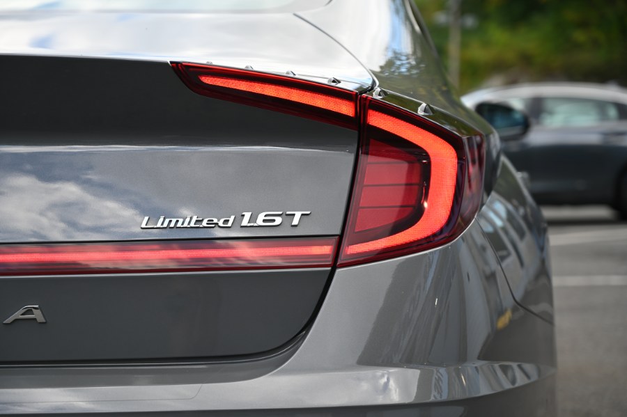 2022 Hyundai Sonata Limited 1.6T, available for sale in Waterbury, Connecticut | Highline Car Connection. Waterbury, Connecticut 2022 Hyundai Sonata Limited 1.6T, available for sale in Waterbury, Connecticut | Highline Car Connection. Waterbury, Connecticut