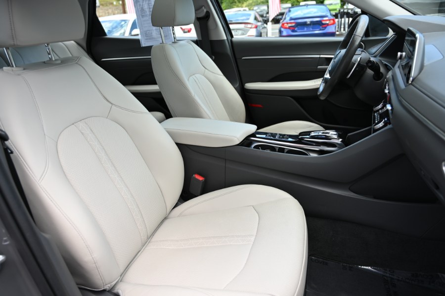 2022 Hyundai Sonata Limited 1.6T, available for sale in Waterbury, Connecticut | Highline Car Connection. Waterbury, Connecticut 2022 Hyundai Sonata Limited 1.6T, available for sale in Waterbury, Connecticut | Highline Car Connection. Waterbury, Connecticut