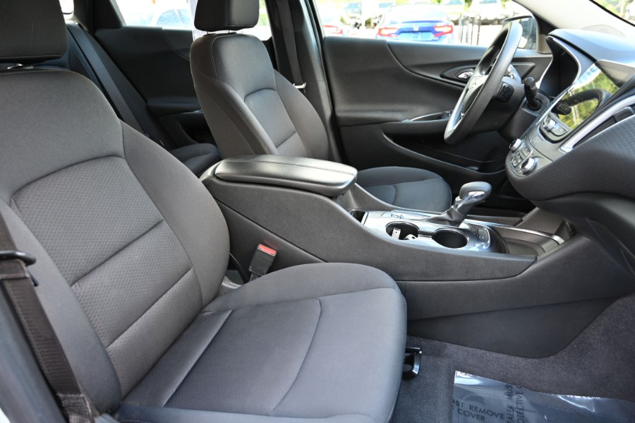 2024 Chevrolet Malibu 4dr Sdn 1LT, available for sale in Waterbury, Connecticut | Highline Car Connection. Waterbury, Connecticut 2024 Chevrolet Malibu 4dr Sdn 1LT, available for sale in Waterbury, Connecticut | Highline Car Connection. Waterbury, Connecticut