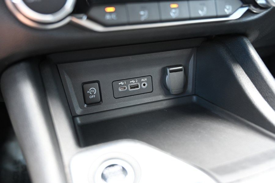 2024 Nissan Sentra SV CVT, available for sale in Waterbury, Connecticut | Highline Car Connection. Waterbury, Connecticut 2024 Nissan Sentra SV CVT, available for sale in Waterbury, Connecticut | Highline Car Connection. Waterbury, Connecticut