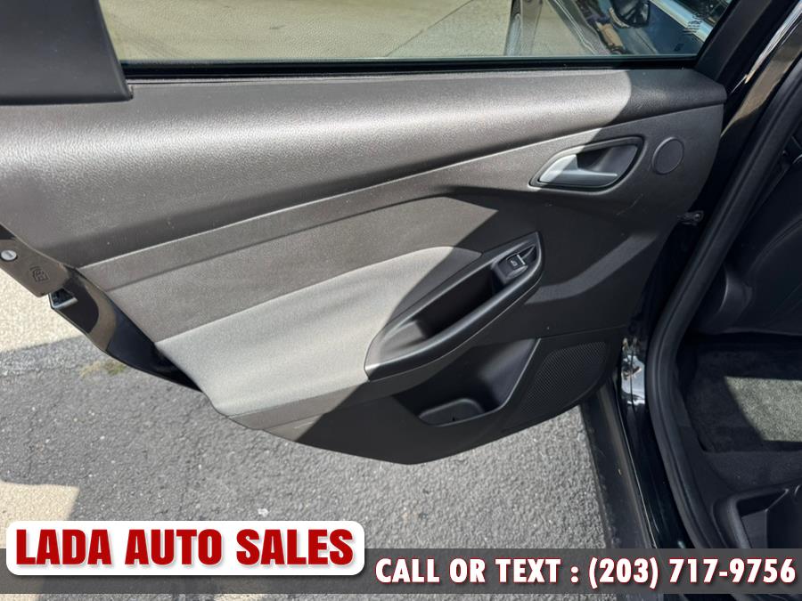 2015 Ford Focus 5dr HB Titanium, available for sale in Bridgeport, Connecticut | Lada Auto Sales. Bridgeport, Connecticut 2015 Ford Focus 5dr HB Titanium, available for sale in Bridgeport, Connecticut | Lada Auto Sales. Bridgeport, Connecticut