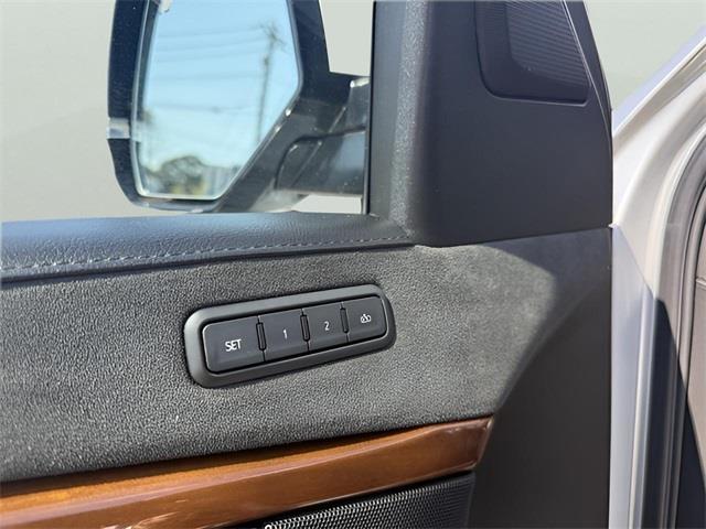 2019 Cadillac Escalade Luxury, available for sale in Stratford, Connecticut | Wiz Leasing Inc. Stratford, Connecticut 2019 Cadillac Escalade Luxury, available for sale in Stratford, Connecticut | Wiz Leasing Inc. Stratford, Connecticut