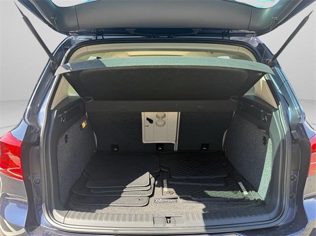 2016 Volkswagen Tiguan SE, available for sale in Stratford, Connecticut | Wiz Leasing Inc. Stratford, Connecticut 2016 Volkswagen Tiguan SE, available for sale in Stratford, Connecticut | Wiz Leasing Inc. Stratford, Connecticut