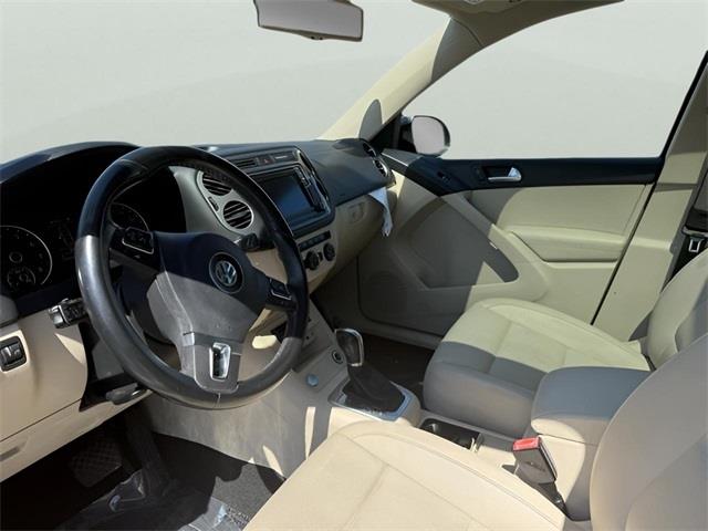 2016 Volkswagen Tiguan SE, available for sale in Stratford, Connecticut | Wiz Leasing Inc. Stratford, Connecticut 2016 Volkswagen Tiguan SE, available for sale in Stratford, Connecticut | Wiz Leasing Inc. Stratford, Connecticut
