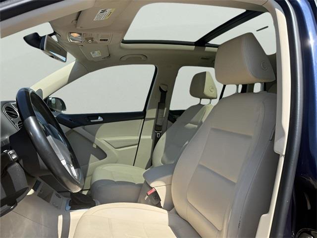 2016 Volkswagen Tiguan SE, available for sale in Stratford, Connecticut | Wiz Leasing Inc. Stratford, Connecticut 2016 Volkswagen Tiguan SE, available for sale in Stratford, Connecticut | Wiz Leasing Inc. Stratford, Connecticut