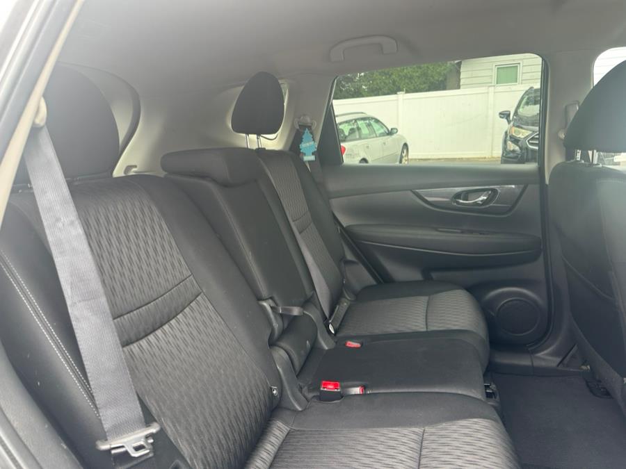 2017 Nissan Rogue 2017.5 AWD SV, available for sale in Agawam, Massachusetts | Malkoon Motors. Agawam, Massachusetts 2017 Nissan Rogue 2017.5 AWD SV, available for sale in Agawam, Massachusetts | Malkoon Motors. Agawam, Massachusetts