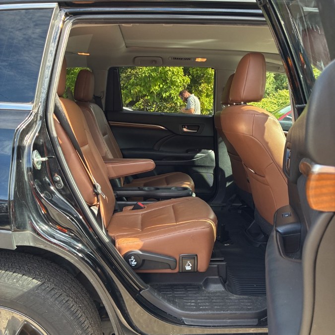 2019 Toyota Highlander Hybrid Limited Platinum V6 AWD (Natl), available for sale in Brooklyn, New York | Top Line Auto Inc.. Brooklyn, New York 2019 Toyota Highlander Hybrid Limited Platinum V6 AWD (Natl), available for sale in Brooklyn, New York | Top Line Auto Inc.. Brooklyn, New York