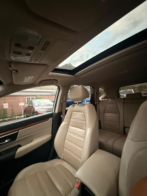2018 Honda CR-V Touring AWD, available for sale in Shelton, Connecticut | Center Motorsports LLC. Shelton, Connecticut 2018 Honda CR-V Touring AWD, available for sale in Shelton, Connecticut | Center Motorsports LLC. Shelton, Connecticut
