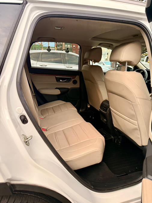 2018 Honda CR-V Touring AWD, available for sale in Shelton, Connecticut | Center Motorsports LLC. Shelton, Connecticut 2018 Honda CR-V Touring AWD, available for sale in Shelton, Connecticut | Center Motorsports LLC. Shelton, Connecticut