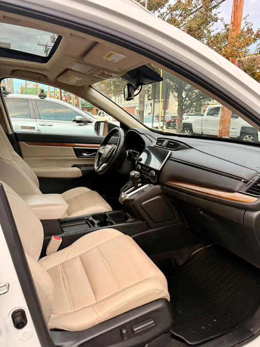 2018 Honda CR-V Touring AWD, available for sale in Shelton, Connecticut | Center Motorsports LLC. Shelton, Connecticut 2018 Honda CR-V Touring AWD, available for sale in Shelton, Connecticut | Center Motorsports LLC. Shelton, Connecticut