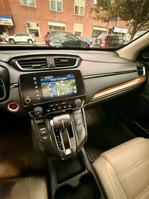 2018 Honda CR-V Touring AWD, available for sale in Shelton, Connecticut | Center Motorsports LLC. Shelton, Connecticut 2018 Honda CR-V Touring AWD, available for sale in Shelton, Connecticut | Center Motorsports LLC. Shelton, Connecticut