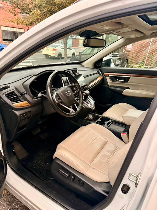 2018 Honda CR-V Touring AWD, available for sale in Shelton, Connecticut | Center Motorsports LLC. Shelton, Connecticut 2018 Honda CR-V Touring AWD, available for sale in Shelton, Connecticut | Center Motorsports LLC. Shelton, Connecticut