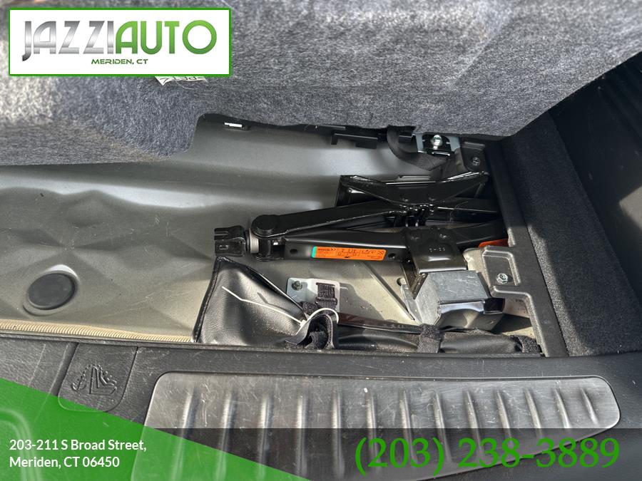 2016 INFINITI QX80 4WD 4dr, available for sale in Meriden, Connecticut | Jazzi Auto Sales LLC. Meriden, Connecticut 2016 INFINITI QX80 4WD 4dr, available for sale in Meriden, Connecticut | Jazzi Auto Sales LLC. Meriden, Connecticut