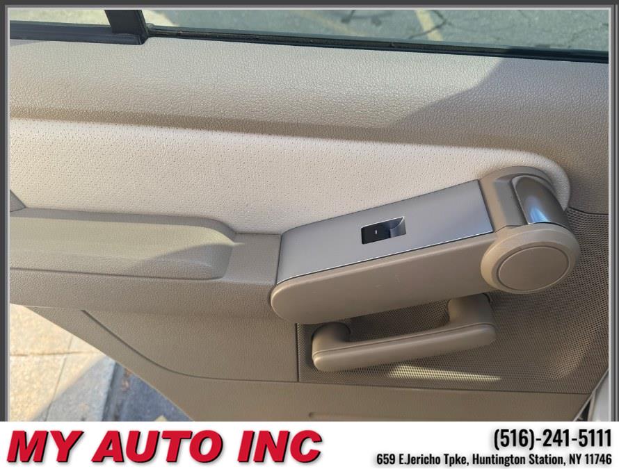 2010 Mercury Mountaineer AWD 4dr Premier, available for sale in Huntington Station, New York | My Auto Inc.. Huntington Station, New York 2010 Mercury Mountaineer AWD 4dr Premier, available for sale in Huntington Station, New York | My Auto Inc.. Huntington Station, New York