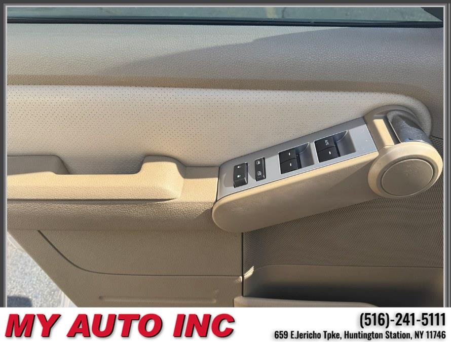 2010 Mercury Mountaineer AWD 4dr Premier, available for sale in Huntington Station, New York | My Auto Inc.. Huntington Station, New York 2010 Mercury Mountaineer AWD 4dr Premier, available for sale in Huntington Station, New York | My Auto Inc.. Huntington Station, New York