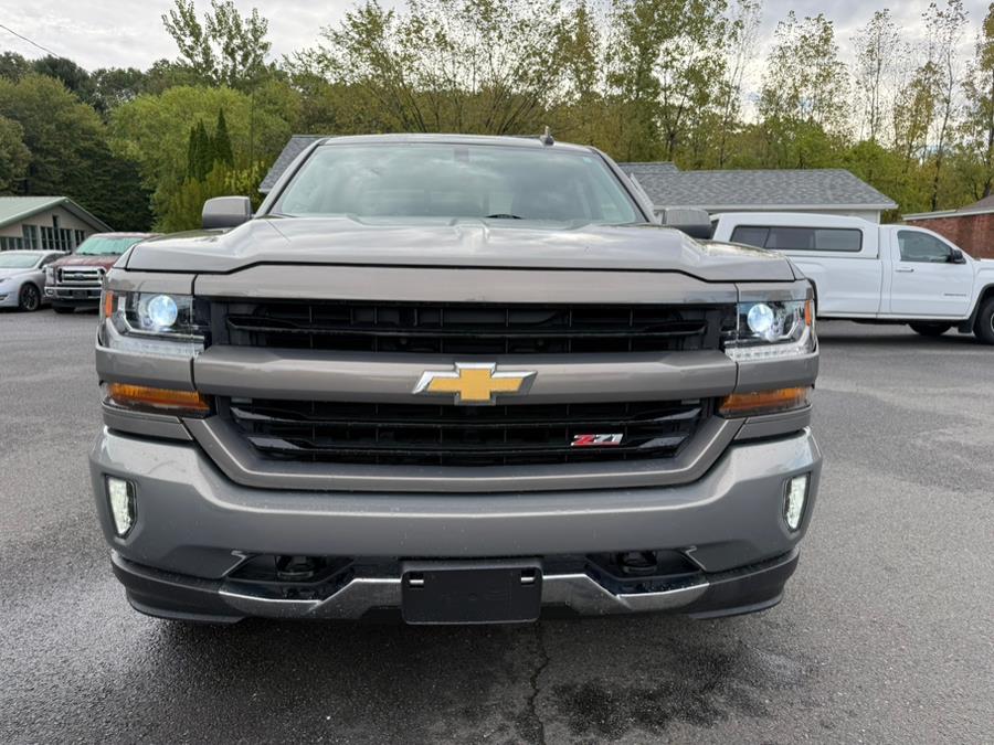 2017 Chevrolet Silverado 1500 4WD Double Cab 143.5" LT w/2LT, available for sale in Southwick, Massachusetts | Country Auto Sales. Southwick, Massachusetts 2017 Chevrolet Silverado 1500 4WD Double Cab 143.5" LT w/2LT, available for sale in Southwick, Massachusetts | Country Auto Sales. Southwick, Massachusetts
