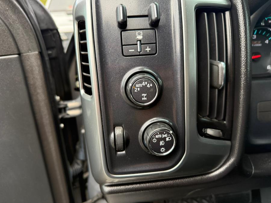 2017 Chevrolet Silverado 1500 4WD Double Cab 143.5" LT w/2LT, available for sale in Southwick, Massachusetts | Country Auto Sales. Southwick, Massachusetts 2017 Chevrolet Silverado 1500 4WD Double Cab 143.5" LT w/2LT, available for sale in Southwick, Massachusetts | Country Auto Sales. Southwick, Massachusetts