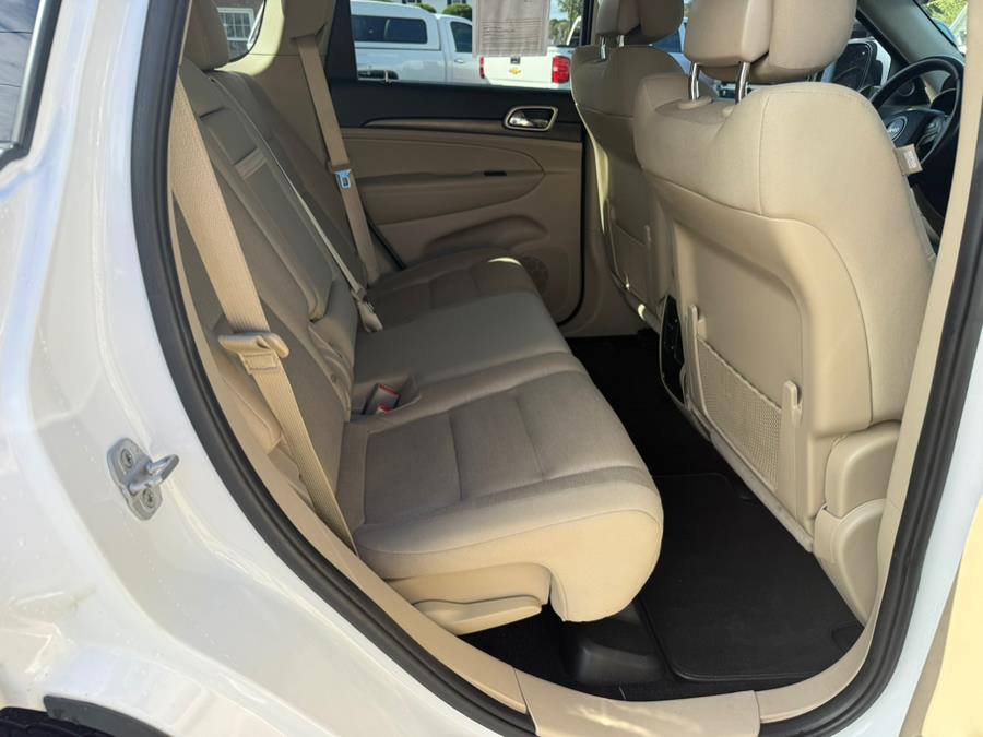2014 Jeep Grand Cherokee 4WD 4dr Laredo, available for sale in Southwick, Massachusetts | Country Auto Sales. Southwick, Massachusetts 2014 Jeep Grand Cherokee 4WD 4dr Laredo, available for sale in Southwick, Massachusetts | Country Auto Sales. Southwick, Massachusetts