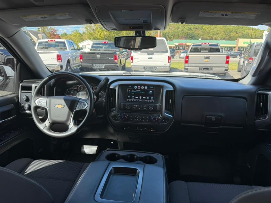 2018 Chevrolet Silverado 1500 4WD Crew Cab 143.5" LT w/1LT, available for sale in Southwick, Massachusetts | Country Auto Sales. Southwick, Massachusetts 2018 Chevrolet Silverado 1500 4WD Crew Cab 143.5" LT w/1LT, available for sale in Southwick, Massachusetts | Country Auto Sales. Southwick, Massachusetts