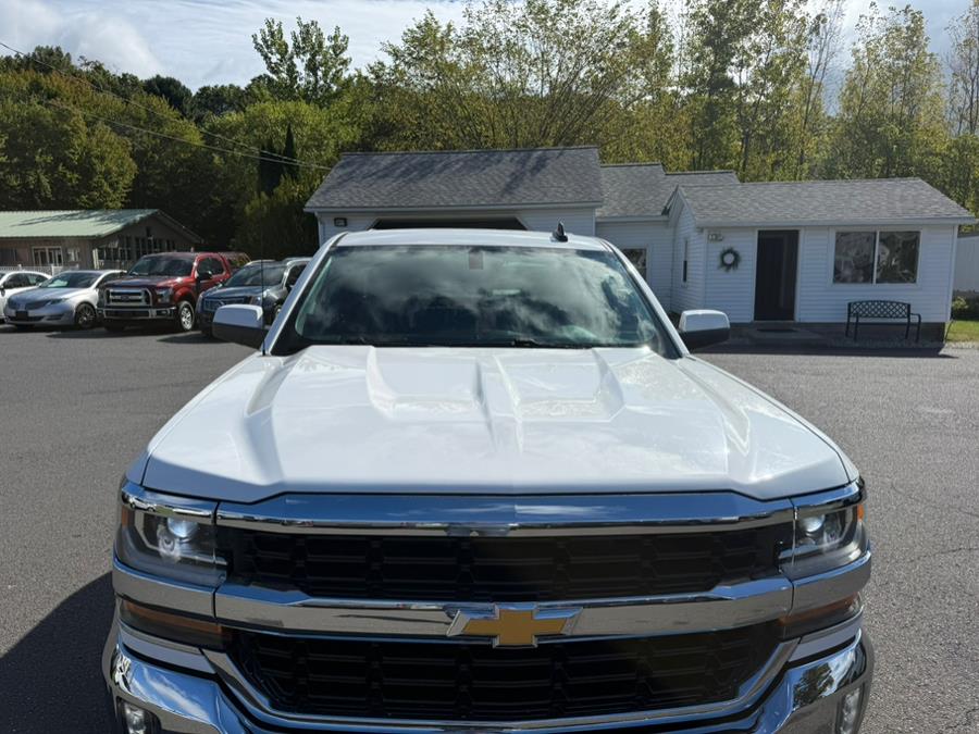 2018 Chevrolet Silverado 1500 4WD Crew Cab 143.5" LT w/1LT, available for sale in Southwick, Massachusetts | Country Auto Sales. Southwick, Massachusetts 2018 Chevrolet Silverado 1500 4WD Crew Cab 143.5" LT w/1LT, available for sale in Southwick, Massachusetts | Country Auto Sales. Southwick, Massachusetts
