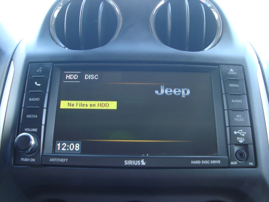 2016 Jeep Compass 4WD 4dr High Altitude Edition, available for sale in Manchester, Connecticut | Yara Motors. Manchester, Connecticut 2016 Jeep Compass 4WD 4dr High Altitude Edition, available for sale in Manchester, Connecticut | Yara Motors. Manchester, Connecticut
