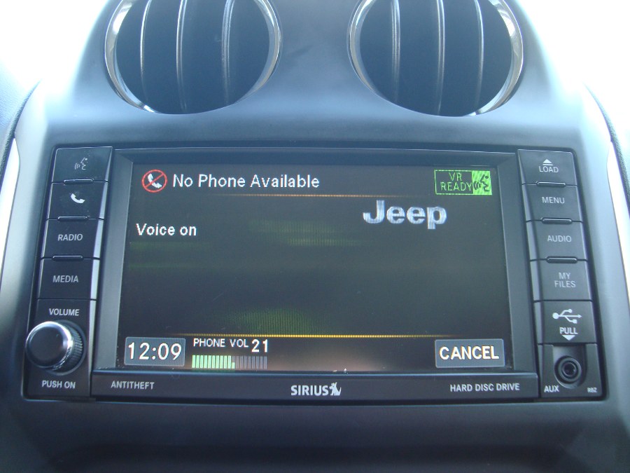 2016 Jeep Compass 4WD 4dr High Altitude Edition, available for sale in Manchester, Connecticut | Yara Motors. Manchester, Connecticut 2016 Jeep Compass 4WD 4dr High Altitude Edition, available for sale in Manchester, Connecticut | Yara Motors. Manchester, Connecticut