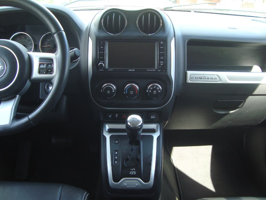 2016 Jeep Compass 4WD 4dr High Altitude Edition, available for sale in Manchester, Connecticut | Yara Motors. Manchester, Connecticut 2016 Jeep Compass 4WD 4dr High Altitude Edition, available for sale in Manchester, Connecticut | Yara Motors. Manchester, Connecticut