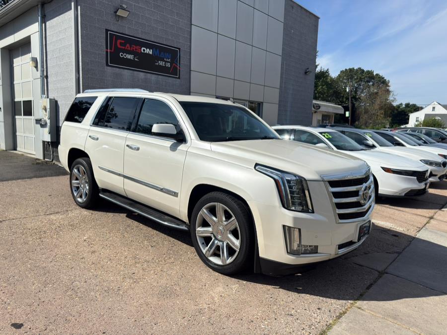 Used 2015 Cadillac Escalade in Manchester, Connecticut | Carsonmain LLC. Manchester, Connecticut