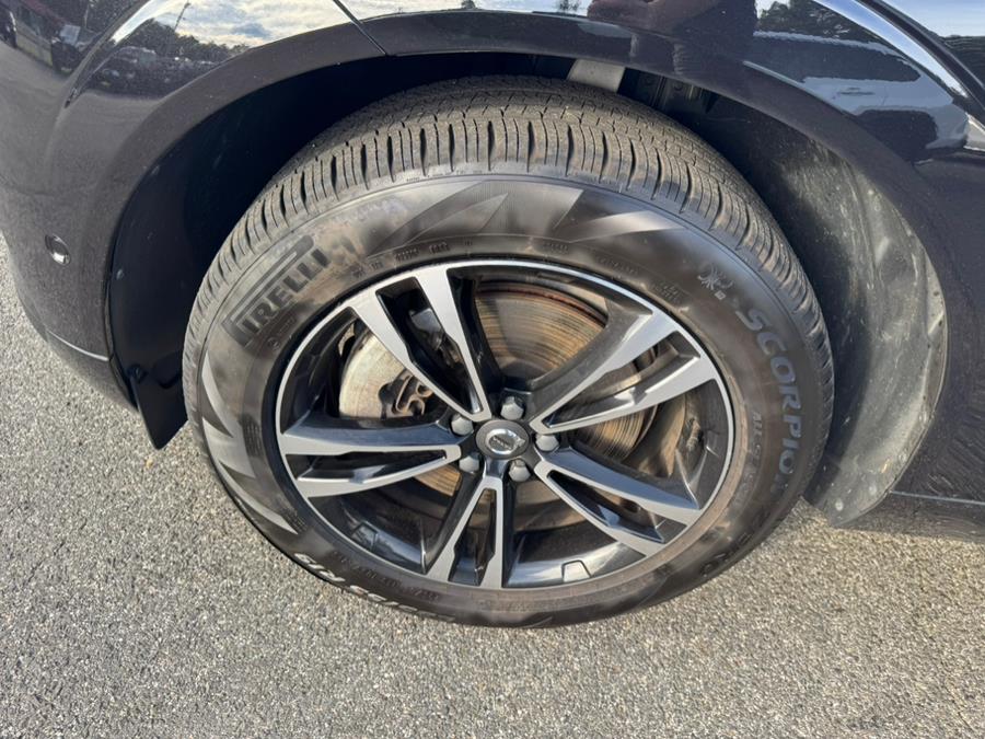 2018 Volvo XC60 T6 Momentum photo 11