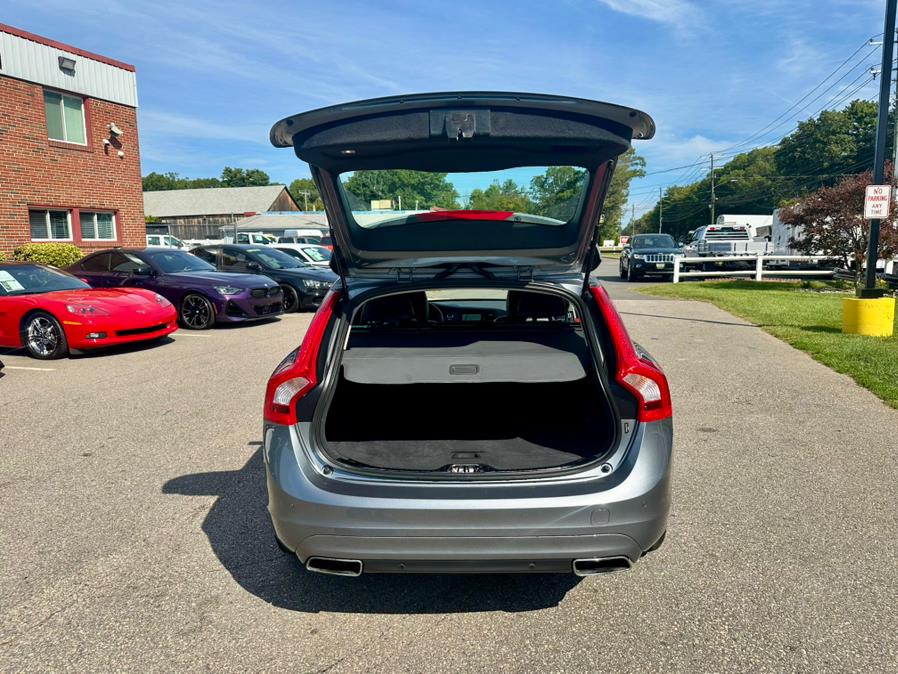 2016 Volvo V60 T5 Premier photo 26