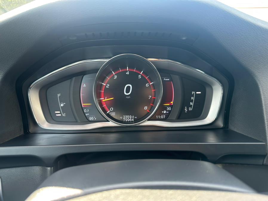 2016 Volvo V60 T5 Premier photo 16