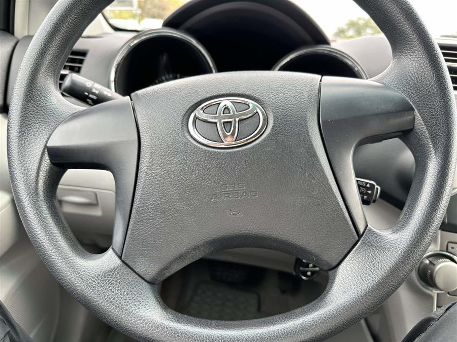 2010 Toyota Highlander Base, available for sale in Patchogue, New York | Baron Supercenter. Patchogue, New York 2010 Toyota Highlander Base, available for sale in Patchogue, New York | Baron Supercenter. Patchogue, New York