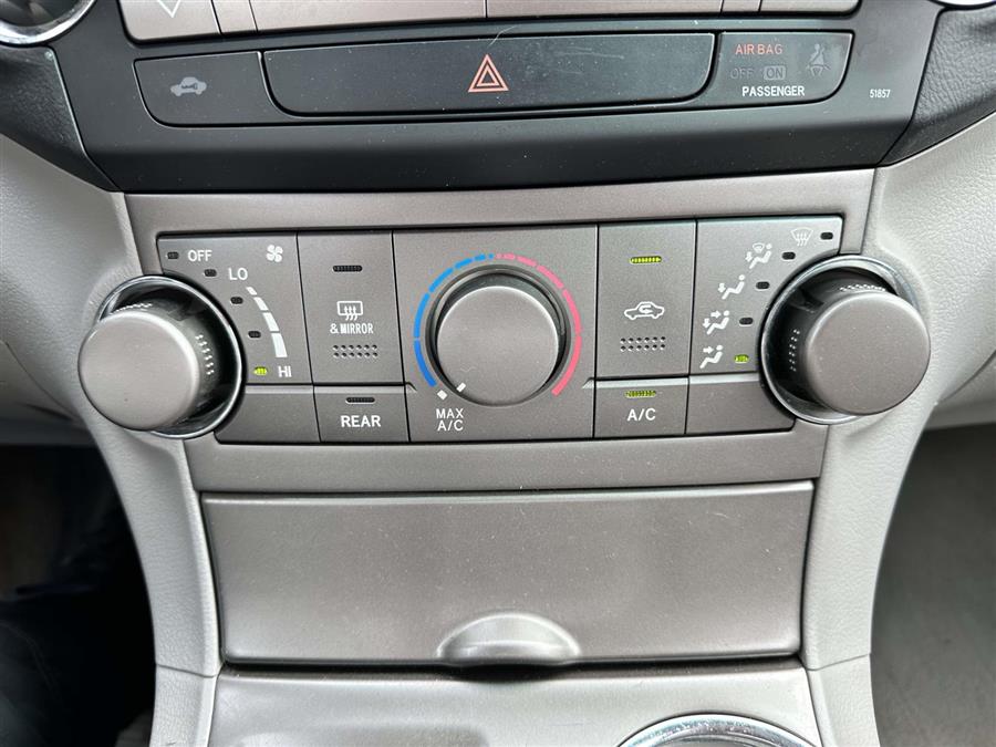 2010 Toyota Highlander Base, available for sale in Patchogue, New York | Baron Supercenter. Patchogue, New York 2010 Toyota Highlander Base, available for sale in Patchogue, New York | Baron Supercenter. Patchogue, New York