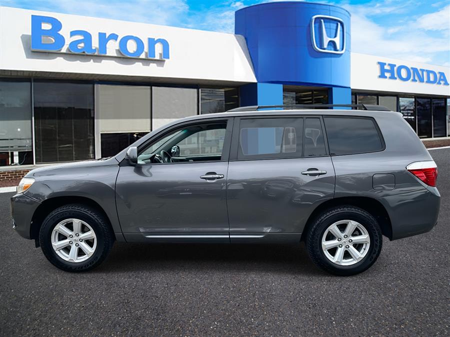 2010 Toyota Highlander Base, available for sale in Patchogue, New York | Baron Supercenter. Patchogue, New York 2010 Toyota Highlander Base, available for sale in Patchogue, New York | Baron Supercenter. Patchogue, New York