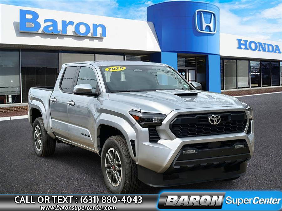 Used 2025 Toyota Tacoma 4wd in Patchogue, New York | Baron Supercenter. Patchogue, New York