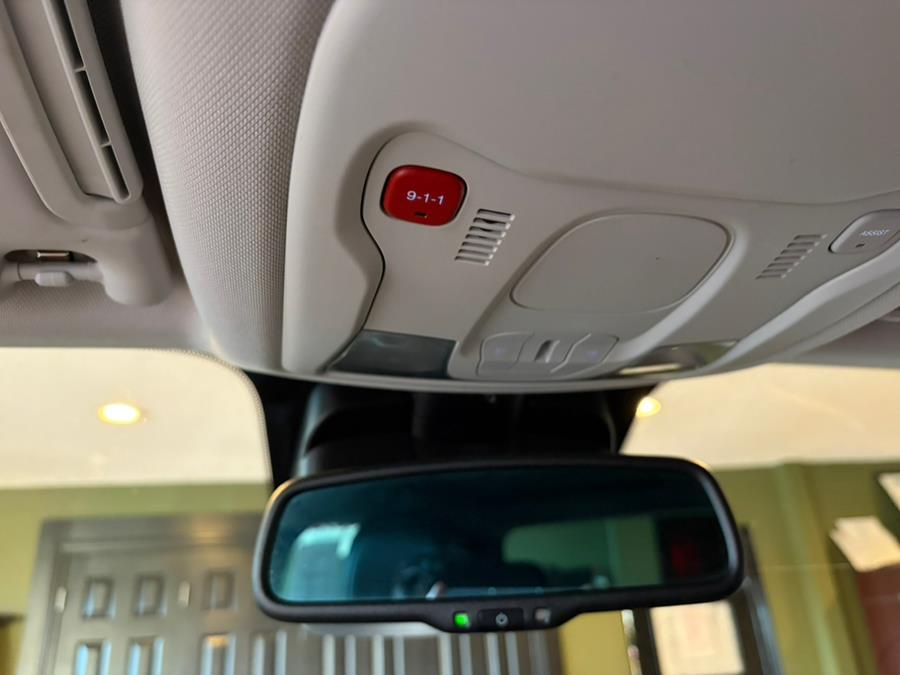 2017 Jeep Renegade Limited 4x4, available for sale in West Hartford, Connecticut | AutoMax. West Hartford, Connecticut 2017 Jeep Renegade Limited 4x4, available for sale in West Hartford, Connecticut | AutoMax. West Hartford, Connecticut