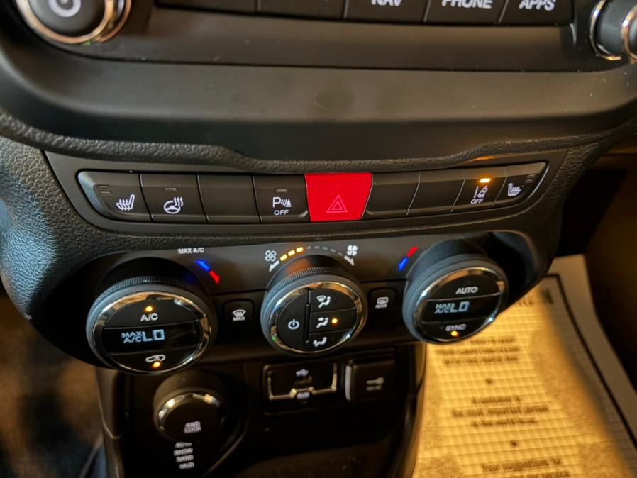 2017 Jeep Renegade Limited 4x4, available for sale in West Hartford, Connecticut | AutoMax. West Hartford, Connecticut 2017 Jeep Renegade Limited 4x4, available for sale in West Hartford, Connecticut | AutoMax. West Hartford, Connecticut