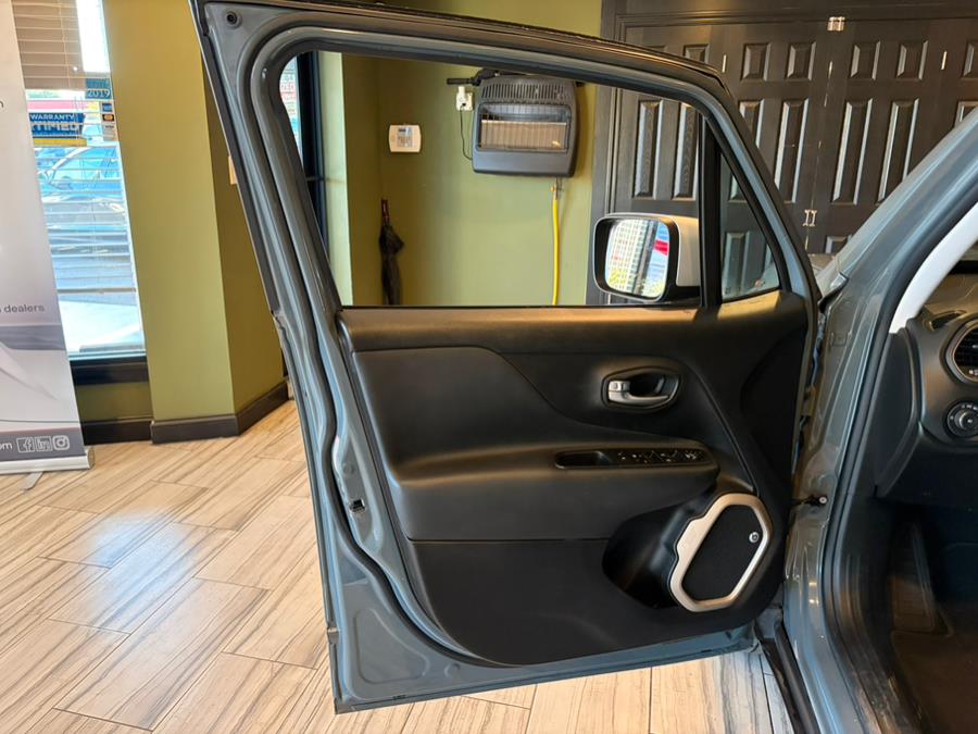 2017 Jeep Renegade Limited 4x4, available for sale in West Hartford, Connecticut | AutoMax. West Hartford, Connecticut 2017 Jeep Renegade Limited 4x4, available for sale in West Hartford, Connecticut | AutoMax. West Hartford, Connecticut