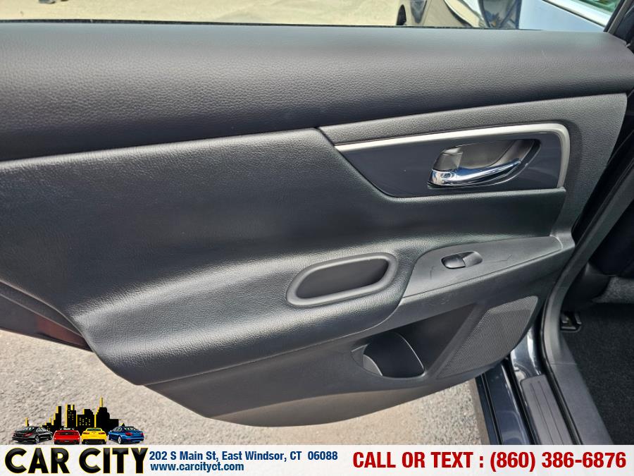 2014 Nissan Altima 4dr Sdn I4 2.5 S, available for sale in East Windsor, Connecticut | Car City LLC. East Windsor, Connecticut 2014 Nissan Altima 4dr Sdn I4 2.5 S, available for sale in East Windsor, Connecticut | Car City LLC. East Windsor, Connecticut